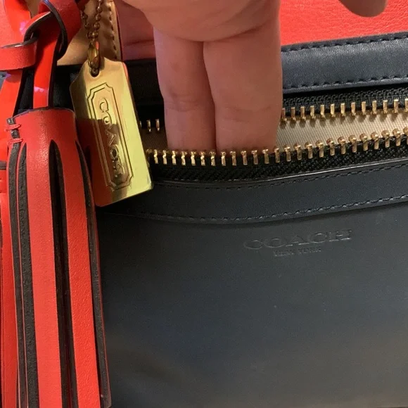 Coach tote - Picture 3 of 13